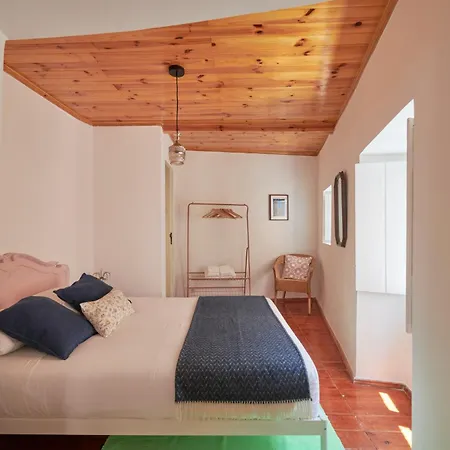 Апартаменты Historic Alfama Delight Лиссабон