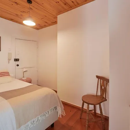 Historic Alfama Delight, By Timecooler Appartement Lisboa